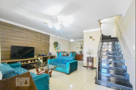 Sala de Estar de casa à venda com 3 quartos, 152m² em Jardim Aeroporto, São Paulo
