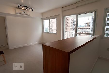 Sala de apartamento à venda com 1 quarto, 53m² em Alphaville Empresarial, Barueri