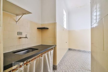 Cozinha de apartamento à venda com 1 quarto, 60m² em Santa Efigênia, São Paulo