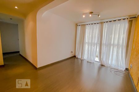 Sala de apartamento para alugar com 2 quartos, 70m² em Chácara Califórnia, São Paulo