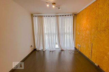 Sala de apartamento para alugar com 2 quartos, 70m² em Chácara Califórnia, São Paulo