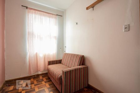 Quarto 2 de apartamento para alugar com 2 quartos, 60m² em Passo da Areia, Porto Alegre