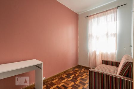 Quarto 2 de apartamento para alugar com 2 quartos, 60m² em Passo da Areia, Porto Alegre