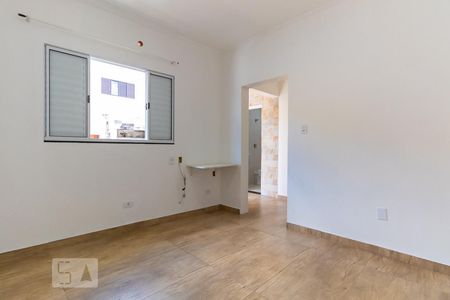 Quarto 1 de casa para alugar com 2 quartos, 70m² em Vila Portuguesa, São Paulo