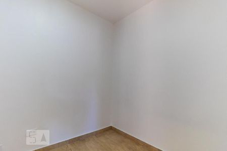 Quarto 2 de casa para alugar com 2 quartos, 70m² em Vila Portuguesa, São Paulo