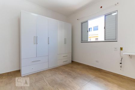 Quarto 1 de casa para alugar com 2 quartos, 70m² em Vila Portuguesa, São Paulo