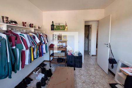 Quarto de apartamento à venda com 2 quartos, 76m² em Cantagalo, Niterói