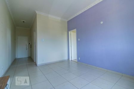 Sala de apartamento à venda com 2 quartos, 70m² em Cordovil, Rio de Janeiro