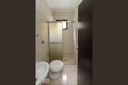 Banheiro de apartamento para alugar com 2 quartos, 60m² em Vila Carrão, São Paulo