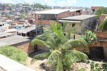 Vista de apartamento para alugar com 2 quartos, 60m² em Armação, Salvador