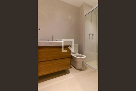 Banheiro de apartamento à venda com 2 quartos, 69m² em Vila Romana, São Paulo