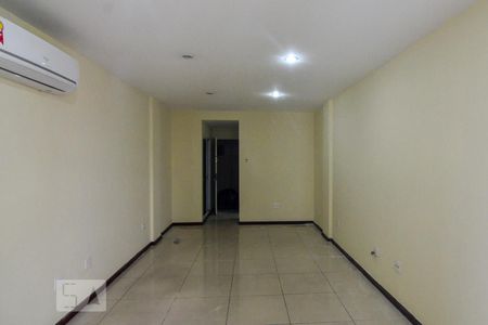 Sala/Quarto de kitnet/studio à venda com 1 quarto, 45m² em Centro, Rio de Janeiro