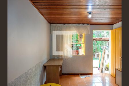 Casa de condomínio à venda com 48m², 2 quartos e 1 vagaSala