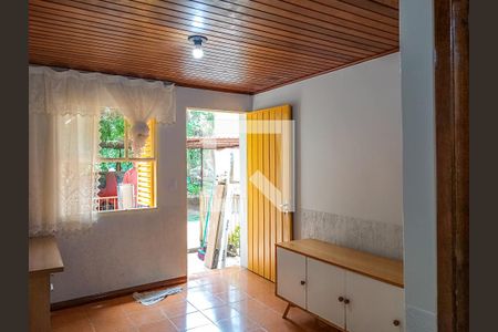 Sala de casa de condomínio para alugar com 2 quartos, 48m² em Vila Nova, Porto Alegre