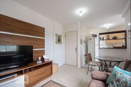 Sala de apartamento para alugar com 2 quartos, 43m² em Freguesia de Jacarepaguá, Rio de Janeiro