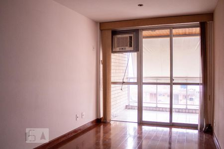 Sala de apartamento para alugar com 2 quartos, 120m² em Vila Isabel, Rio de Janeiro