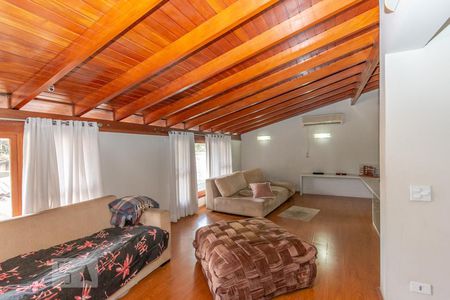 Sala de TV de casa para alugar com 3 quartos, 769m² em Jardim Prudência, São Paulo