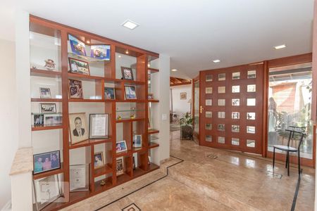 Hall de Entrada de casa para alugar com 3 quartos, 769m² em Jardim Prudência, São Paulo