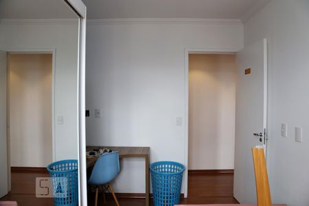 Quarto 1 de apartamento à venda com 3 quartos, 77m² em Jardim Bom Tempo, Taboão da Serra