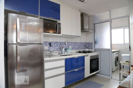 Cozinha de apartamento à venda com 3 quartos, 77m² em Jardim Bom Tempo, Taboão da Serra