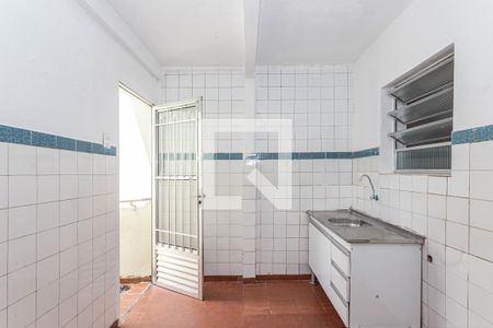 Cozinha de casa para alugar com 1 quarto, 30m² em Jardim Maria Estela, São Paulo