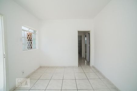 Sala de casa para alugar com 3 quartos, 200m² em Santa Cruz, Belo Horizonte