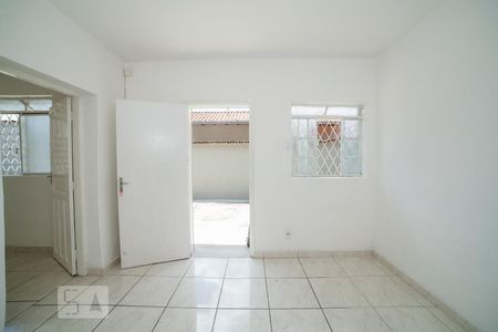 Sala de casa para alugar com 3 quartos, 200m² em Santa Cruz, Belo Horizonte