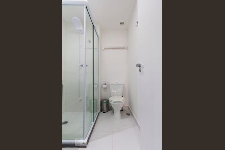 Banheiro de apartamento para alugar com 1 quarto, 25m² em Mirandópolis, São Paulo