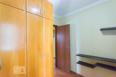 Quarto 01 de apartamento para alugar com 3 quartos, 65m² em Vila Anhangüera, Campinas