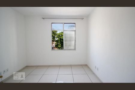 Sala de apartamento para alugar com 2 quartos, 48m² em Inhaúma, Rio de Janeiro