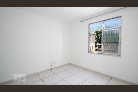 Sala de apartamento para alugar com 2 quartos, 48m² em Inhaúma, Rio de Janeiro