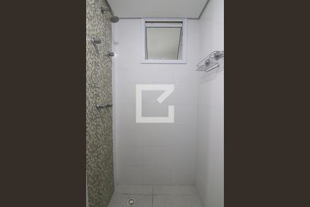 Banheiro de apartamento para alugar com 1 quarto, 35m² em Vila Guilhermina, São Paulo