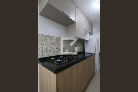 Cozinha de apartamento para alugar com 1 quarto, 35m² em Vila Guilhermina, São Paulo