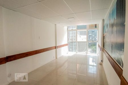 Sala/Quarto de kitnet/studio para alugar com 1 quarto, 31m² em Centro, Rio de Janeiro