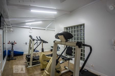 Apartamento à venda com 117m², 3 quartos e 2 vagas Apartamento à venda com 117m², 3 quartos e 2 vagasÁrea comum - Academia