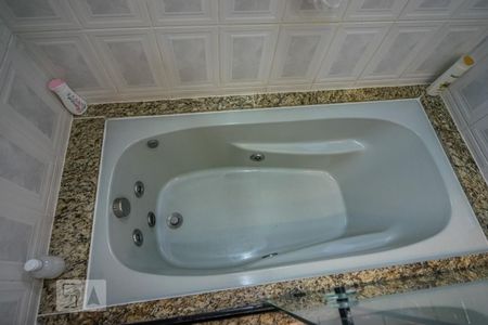 Apartamento à venda com 117m², 3 quartos e 2 vagas Apartamento à venda com 117m², 3 quartos e 2 vagasBanheiro da Suíte 2