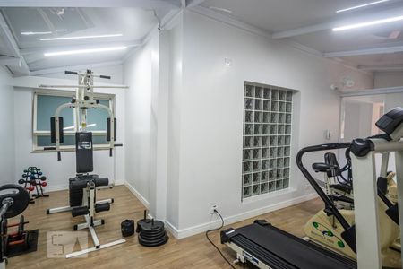 Apartamento à venda com 117m², 3 quartos e 2 vagas Apartamento à venda com 117m², 3 quartos e 2 vagasÁrea comum - Academia