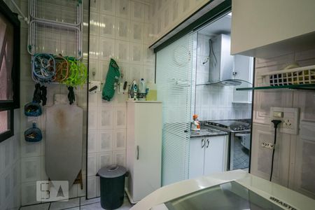 Apartamento à venda com 117m², 3 quartos e 2 vagas Apartamento à venda com 117m², 3 quartos e 2 vagasÁrea de Serviço
