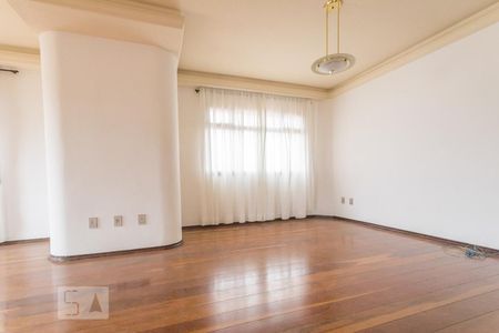 Sala de apartamento para alugar com 4 quartos, 145m² em Centro, Mogi das Cruzes