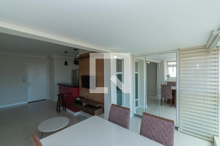 Sala de Estar/Jantar de apartamento à venda com 2 quartos, 65m² em Centro, Campinas