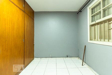 Quarto1 de kitnet/studio para alugar com 1 quarto, 40m² em Jardim Aeroporto, São Paulo