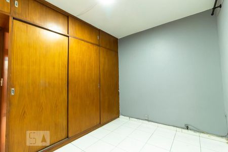 Quarto1 de kitnet/studio para alugar com 1 quarto, 40m² em Jardim Aeroporto, São Paulo