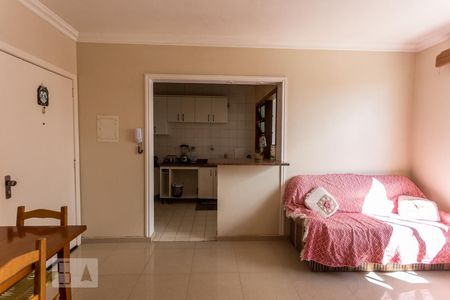 Sala de apartamento para alugar com 2 quartos, 51m² em Partenon, Porto Alegre