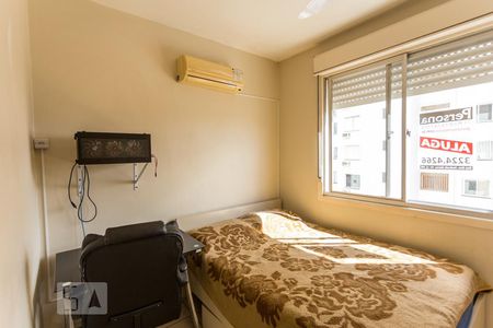 Quarto 1 de apartamento para alugar com 2 quartos, 51m² em Partenon, Porto Alegre