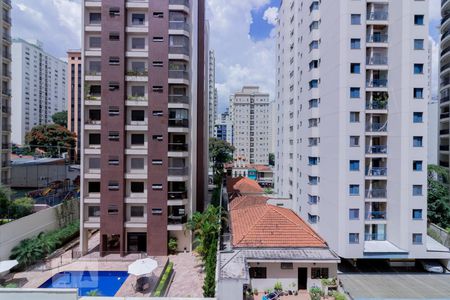 Vista Quarto de apartamento para alugar com 1 quarto, 50m² em Moema, São Paulo
