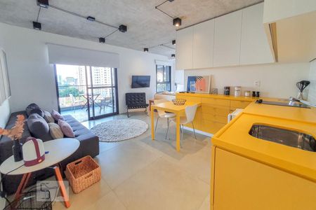 Cozinha de kitnet/studio à venda com 1 quarto, 42m² em Vila Pompéia, São Paulo