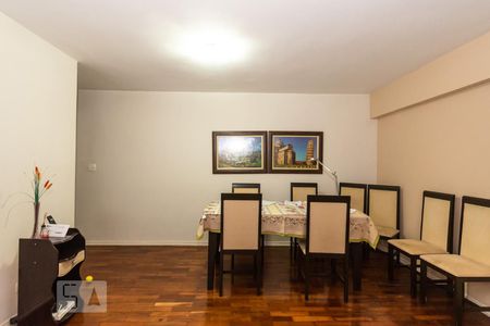 Apartamento à venda com 100m², 3 quartos e 2 vagasSala