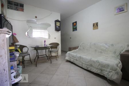 Casa à venda com 110m², 3 quartos e 1 vagaSala