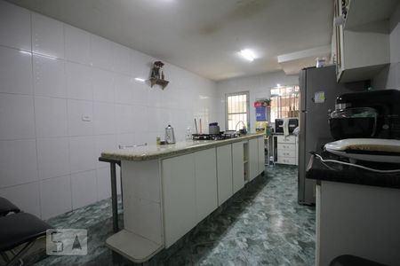 Cozinha de casa à venda com 3 quartos, 110m² em Vila Praia, São Paulo