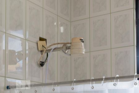 Casa à venda com 596m², 5 quartos e 8 vagas Casa à venda com 596m², 5 quartos e 8 vagasChuveiro